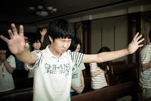  금요찬양집회 'the call'