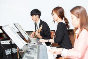  주일예배 청년2부(그루터기선교회)