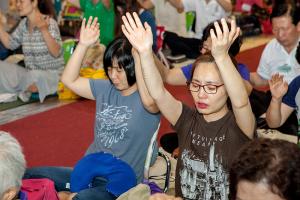  하계대성회 셋째날 저녁(저녁예배, 찬양기도회, 둘러보기) 