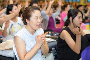  하계대성회 넷째날 저녁(저녁예배, 평강 가족 구속사노래 대회, 둘러보기)