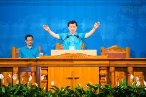  하계대성회 첫째날 저녁(개회예배, 구속사강의1, 둘러보기)	