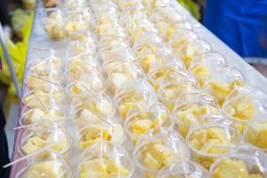  주일 오시카구속사세미나선교기금마련 먹거리 바자회