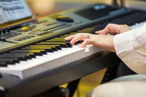  주일예배 청년2부(그루터기선교회)전도축제'같이의 가치' 