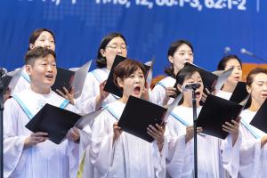  하계수련회 셋째날 평강의 날 및 구속사 시리즈 제9권 영문판 일어판 출판 감사예배